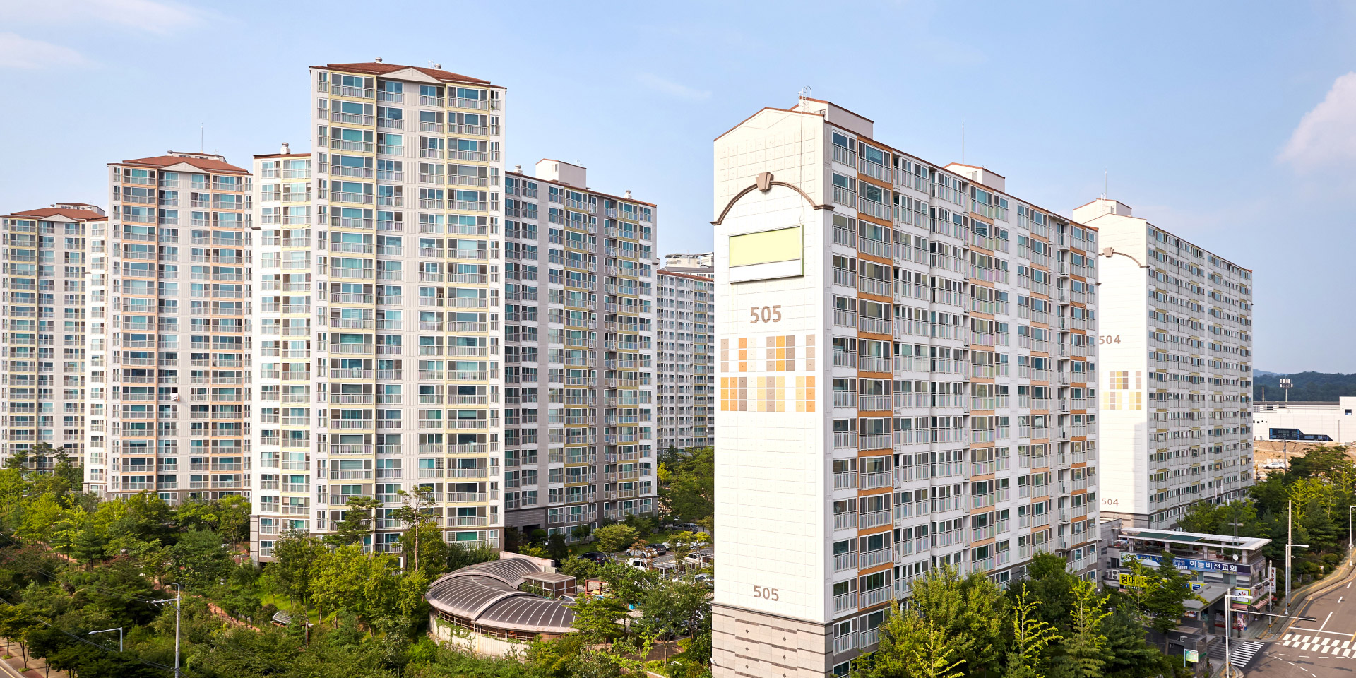 Mua nhà chung cư có mất giá khi bán lại hay không